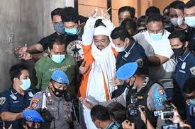 Cara habib rizieq berdakwah memiliki. Rizieq Shihab Saya Tidak Kemana Mana Saya Ke Sentul Menengok Anak Cucu Semua Halaman Grid Hot