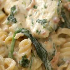 Chicken Spinach Alfredo Rotini Pasta Recipe By Tasty Recipe Rotini Pasta Recipes Spinach Alfredo Spinach Stuffed Chicken