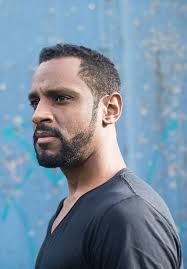 Alternative American Stories Energize the Hollywood Bowl