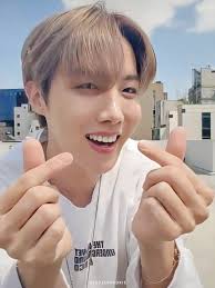 Jungkook talking about armys 💜 🐰: if i were to simply say in terms of  images, i would say a ray of light. but, it's more of a feeling rather than  an