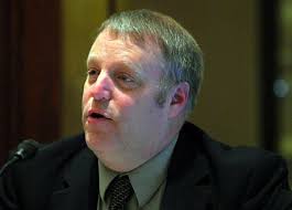 Coleman, Franken spar over absentees