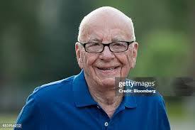 Lloyd Bean's Instagram, Twitter & Facebook