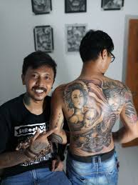 Search for best tattoo artist with addresses, phone numbers, reviews, ratings and photos on indonesia business directory. Wawan Tronggoz Potret Penggiat Industri Kreatif Di Kota Jambi Portaltiga Com