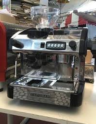 D'abord, vous préparez un expresso avec la machine à expresso ou la machine à café à grain. Expobar New Elegance 1 Groupe Automatique Machine A Espresso Avec Broyeur Ebay