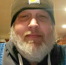 Lake of the Ozarks go fast boat running wide open at night can't tell by  the picture took out the side of the house