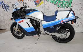 They came with three engine variations: Suzuki Gsx R 1100 Alltagstauglicher Sport Champion