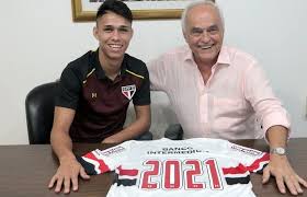 Luiz araujo plays for brazilian league team são paulo fc in pro evolution soccer 2017. Pin Em Spfc