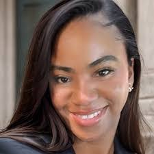 Sonia Whitlock's Instagram, Twitter & Facebook