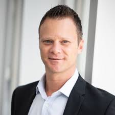 ✨ We're excited to wrap up our Director Series by introducing Ronnie Melck  CA(SA), who plays a vital role as our Chief Finance and Operations Officer  at Mack Brands.