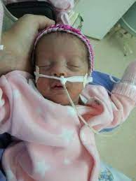 Menina Prematura De 30 Semanas Sobrevive Surpreende Os Medicos E Emociona Os Pais Em Cambe Portal Cambe