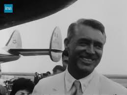 Footage of Cary Grant and Kim Novak at Cannes Film Festival in 1959.