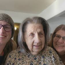 Sundays are for family and reflection in Amish communities. How do you  spend your Sundays? Share in the comments!