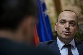 Asamblisti me i votuar i VV-së kundër vendimit të Mytaher Haskukës për leje  ndërtimi