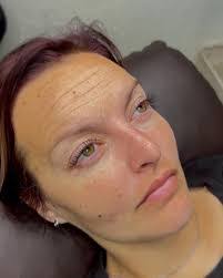 Tammy Lowry's Instagram, Twitter & Facebook