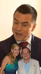 Sobre mis padres. #danielnoboaazin #Danielnoboa #danielnoboapresidente  #lavinia #eleccionesanticipadas #alvarito #alvaronoboa  #alvaronoboapresidente #foryou #viral #politicaecuatoriana