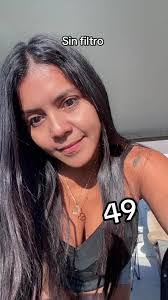 Raquel Barron's Instagram, Twitter & Facebook