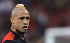 Radja nainggolan lahir pada 4 mei 1988 di antwerp, dia adalah pesepakbola belgia yang bermain sebagai pemain tengah. Smoking Radja Nainggolan Reagiert Auf Raucher Vorwurfe Sky Sport Austria