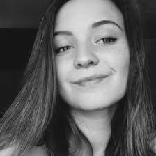 Tori Dyer's Instagram, Twitter & Facebook