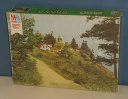 1000 piece jigsaw puzzle is the most popular size for traditional jigsaw puzzles as well as personalized. Owl Head Lighthouse Maine 2500 Piece Grand Jigsaw Puzzle 4270 9 Mb Milton Bradley 1996 Nib Sealed Owls Head Lighthouse Owl Head Maine Lighthouses