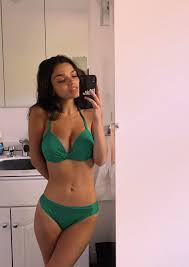 Rachel Zegler : r/CelebrityShorties
