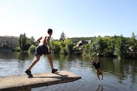 Photo Noyades : les dcs de mineurs dans les cours d'eau en forte ...