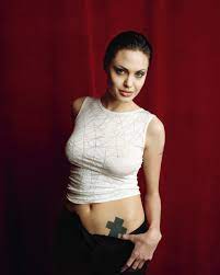 Angelina Jolie from the 90s : rOldSchoolCool