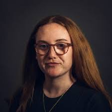 Amy Merrick's Instagram, Twitter & Facebook