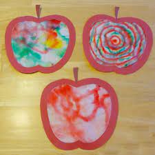 Color sorting this is a great way to play and learn with a fun fall, apple theme for toddler, preschool, pre k, and kindergarten age children. 25 Apple Crafts For Preschoolers