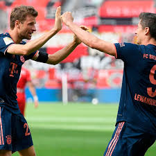 Thomas muller was born on the 13th day of september 1989 in oberbayern, germany. Thomas Muller Bayern Star Sets Bundesliga Season Assist Record Sports Illustrated