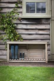Schlechter Wlan Empfang An Manchen Stellen Im Haus Mit Diesem Schlauen Trick Verdoppelst Du Einfach Dein Wlan Signal Outdoor Shoe Storage Boot Storage Outdoor Storage Bench