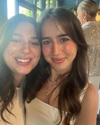 Cami Ward's Instagram, Twitter & Facebook