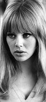 Britt Ekland Once My Hair Grows Back I Will Stick To This Haircut Till The Very End Lol Vintage Hairstyles Long Hair Styles Hairstyles With Bangs
