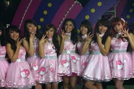 Grup musik ini didirikan pada tanggal 27 februari 2011 dan beranggotakan 9 orang: Saat Cherrybelle Reuni Virtual Tanpa Sarwendah Devi Dan Gigi Halaman All Kompas Com