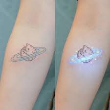 Moon phases tattoo designs on neck: 37 Mini Tattoos Of Moon And Stars To Bring A Piece Of Sky With You Tiny Tattoo Inc