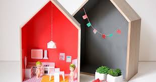 Halloween est une magique nuit de fête qui arrive à grands pas. 15 Diy Maisons De Poupees Magicmaman Com