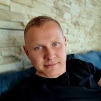 900+ Profile mit dem Suchbegriff „Berg“