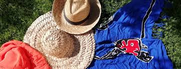 For the first time, researchers have shown that a common sunscreen ingredient, octocrylene, forms. Das Grosse Sommerduell Sonnencreme Versus Korallenriff Meerwissen Scilogs Wissenschaftsblogs