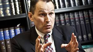 Americký novinář Erik Best: Výměna prezidentů nemůže moc změnit