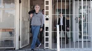 See more of (απιστευτο) δραπετευσε ο κουφοντινασ καρε καρε η αποδραση (video) on facebook. Otan O Dhmhtrhs Koyfontinas Kykloforoyse Anamesa Mas Newsauto Gr