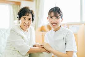 Jun 20, 2021 · 大会組織委員会が、東京オリンピックの開会式について、観客数の上限を2万人とすることで検討していることがわかった。東京大会の観客数の上限については、政府が決定した、まん延防止等重点措置が解除された際の、大規模イベントの基準である、最大1万人とする方向で調整しているが. è¦³å®¢æ•°ã¯1ä¸‡äºº é–‹ä¼šå¼ã¯2ä¸‡äºº ãƒ¦ãƒ¼ã‚¹ã‚¿ã‚¤ãƒ«ã‚«ãƒ¬ãƒƒã‚¸