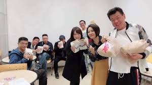 This is a character list of the taiwanese series k.o.3an guo which is aired between february 2009 to february 2010. é¡˜è³­æœè¼¸ æœ±å­¸æ†çŒ›ç™¼6åƒä»½é›žæŽ'å­«å¾·æ¦®çˆ†é›£å›žæœ¬ Love News æ–°èžå¿«è¨Š