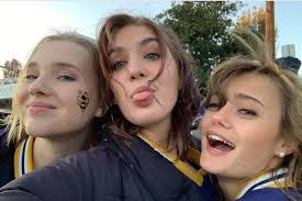 Pearl Amanda Dickson/Allie Stevens, Sophie Nèlisse/Shauna Shipman, Ella  Purnell/Jackie Taylor 🐝 #yellowjacketsthebloodhivegroup  #YellowjacketsShowtime #entertainment #yellowjackets  #yellowjacketsbehindthescenes #yellowjacketscast ...