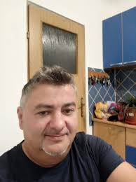 Buna seara. Intentionam sa ne cumparam o casa in Domnesti, dar am niste  intrebari importante si speram sa ma puteti ajuta. Noi avem doi copii: o  fetita de 5 ani si un