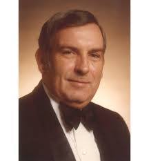 Leon Pennington's Instagram, Twitter & Facebook