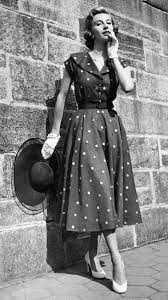 1950s Fashion Photos And Trends Fashion Trends From The 50s Womenstrendfashion 1950 Fashion Fashion Vintage Fashion 1950s