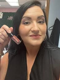 Soft glam makeup look for MaryKay photo shoot