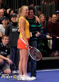 He is a former world #1 and a member of the mbe. Mcilroy Beats Sharapova Wozniacki Doesn T Photo Gallery