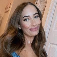 Amanda Trosper's Instagram, Twitter & Facebook