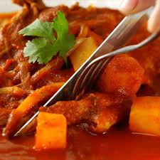 Bistec En Salsa Roja De Jitomate Unos Frijolitos Y Estos Bisteces En Salsa Roja Hacen La Mejor Combinacion Don Autenticos Comidas Mexicanas Recetas De Comida Mexicana Bistec En Salsa