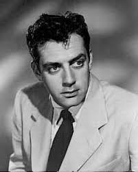 Raymond BURR (1917) : Biography and movies